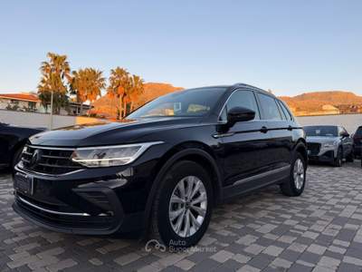 Volkswagen Tiguan Life 2.0 TDI 122 CV Nero usata Borgetto