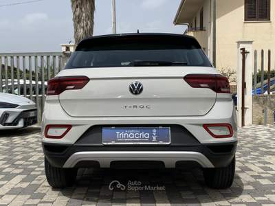 Volkswagen T-Roc Life 1.0 TSI 110 CV Nero usata Borgetto