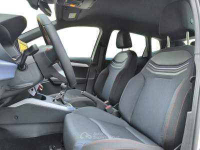 Seat Arona 1.0 BENZINA 95 HP FR NEOPATENTATI Bianco usata Udine