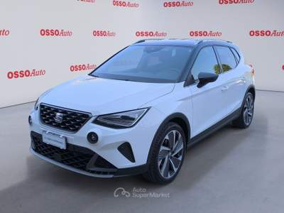 Seat Arona 1.0 BENZINA 95 HP FR NEOPATENTATI Bianco usata Udine