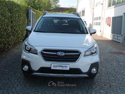 Subaru Outback Outback 2.5i Lineartronic Premium Bianco usata Cuneo