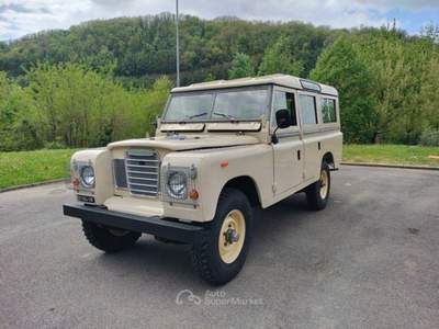 Land Rover Defender Land Rover Defender Beige usata Bagni di Lucca