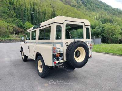 Land Rover Defender Land Rover Defender Beige usata Bagni di Lucca