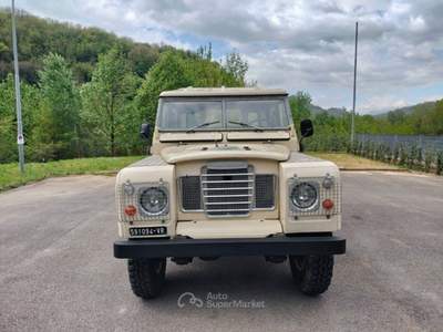 Land Rover Defender Land Rover Defender Beige usata Bagni di Lucca