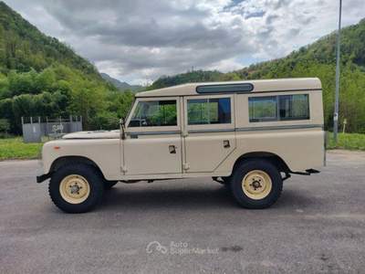 Land Rover Defender Land Rover Defender Beige usata Bagni di Lucca