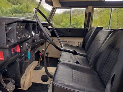 Land Rover Defender Land Rover Defender Beige usata Bagni di Lucca