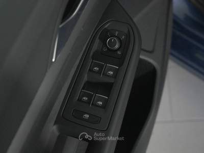 Volkswagen Golf 2.0 TDI SCR STYLE DSG 150CV |  GY768GC Blu/Azzurro usata Cantù