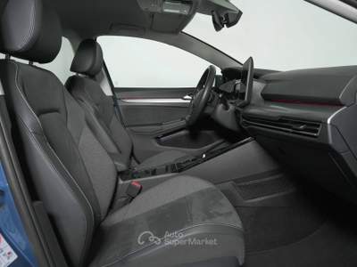 Volkswagen Golf 2.0 TDI SCR STYLE DSG 150CV |  GY768GC Blu/Azzurro usata Cantù