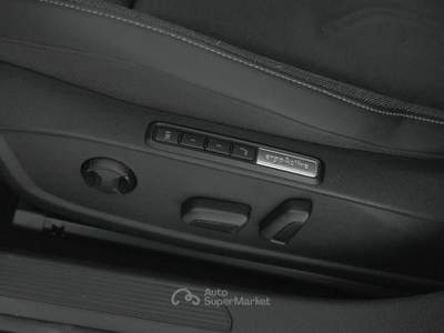 Volkswagen Golf 2.0 TDI SCR STYLE DSG 150CV |  GY768GC Blu/Azzurro usata Cantù