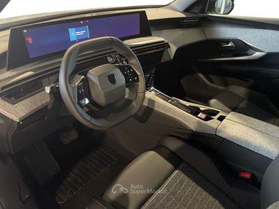 Peugeot 5008 Hybrid 145 e-DCS6 Allure Bianco usata Salerno