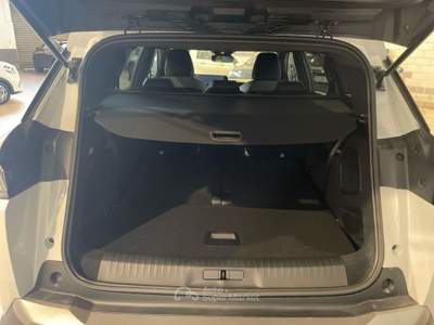 Peugeot 5008 Hybrid 145 e-DCS6 Allure Bianco usata Salerno