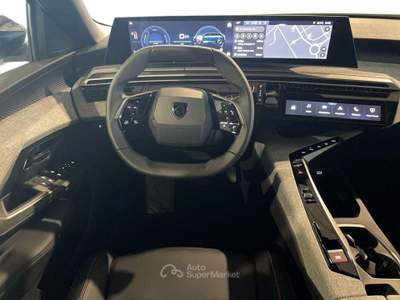 Peugeot 5008 Hybrid 145 e-DCS6 Allure Bianco usata Salerno