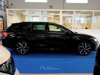 Skoda Octavia Wagon 2.0 TDI 4x4 DSG CLEVER EDITION FULL GANCIO Nero usata Creazzo