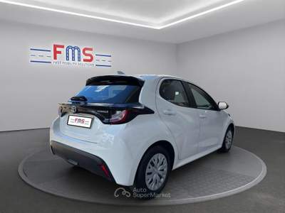 Toyota Yaris Yaris 1.5h Active Bianco usata Torino