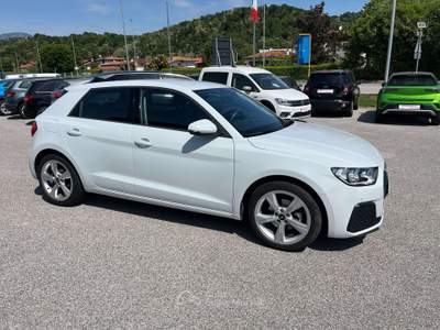 Audi A1 A1 II  Sportback 30 1.0 tfsi Admired 110cv s-tronic Bianco usata Buja