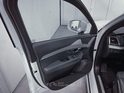 Volvo XC90 XC90 B5 (d) AWD Geartronic Momentum Pro Bianco usata Faenza