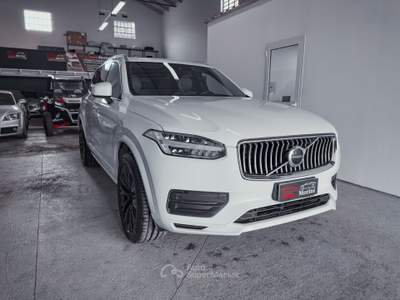 Volvo XC90 XC90 B5 (d) AWD Geartronic Momentum Pro Bianco usata Faenza