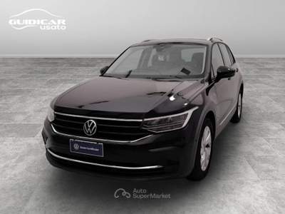 Volkswagen Tiguan 2.0 TDI SCR Life DSG Nero usata Lucca