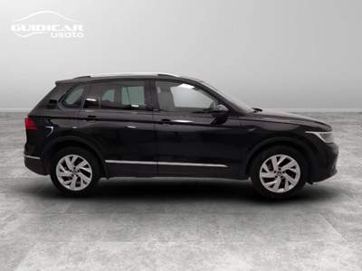 Volkswagen Tiguan 2.0 TDI SCR Life DSG Nero usata Lucca