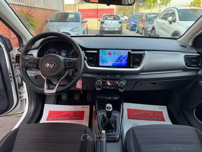 Kia Stonic 1.0 t-gdi Style 120cv Bianco usata Cernusco sul Naviglio