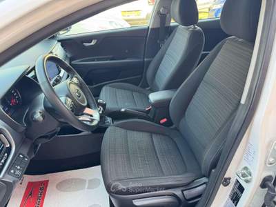Kia Stonic 1.0 t-gdi Style 120cv Bianco usata Cernusco sul Naviglio