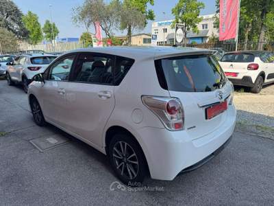 Toyota Verso 1.6 d-4d 110cv Style 7posti mt Bianco usata Cernusco sul Naviglio