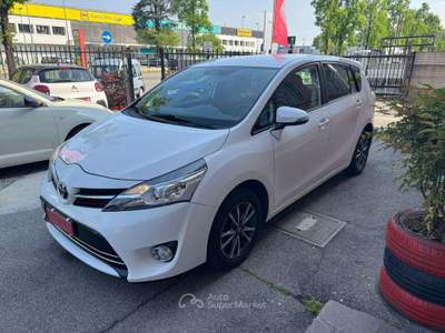 Toyota Verso 1.6 d-4d 110cv Style 7posti mt Bianco usata Cernusco sul Naviglio