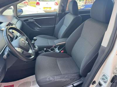 Toyota Verso 1.6 d-4d 110cv Style 7posti mt Bianco usata Cernusco sul Naviglio