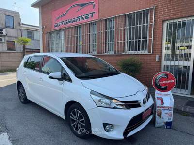 Toyota Verso 1.6 d-4d 110cv Style 7posti mt Bianco usata Cernusco sul Naviglio