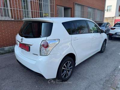 Toyota Verso 1.6 d-4d 110cv Style 7posti mt Bianco usata Cernusco sul Naviglio