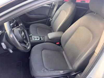 Audi A3 1.6 TDI Bianco usata Santa Maria la Carità