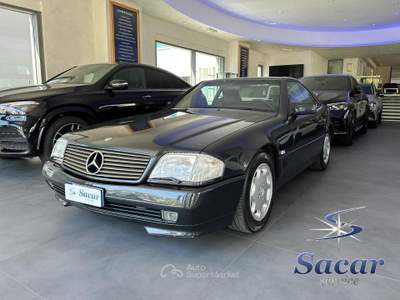 Mercedes-Benz SL 
             Verde usata Potenza