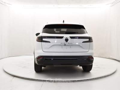 Renault Austral 1.3 mild hybrid Techno Auto -KM0 Bianco usata Coccaglio