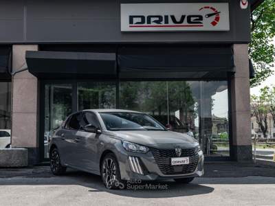 Peugeot 208 1.2 hybrid Allure 110cv e-dcs 6 Grigio usata Seveso