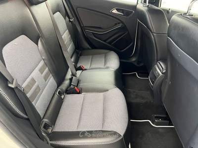 Mercedes-Benz GLA GLA 180 d Business Bianco usata Fucecchio