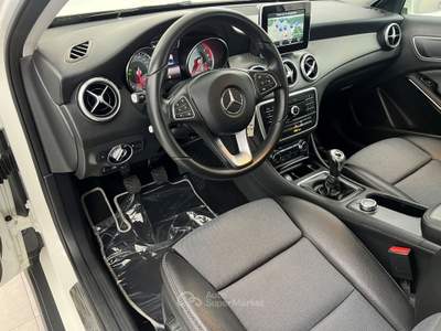 Mercedes-Benz GLA GLA 180 d Business Bianco usata Fucecchio