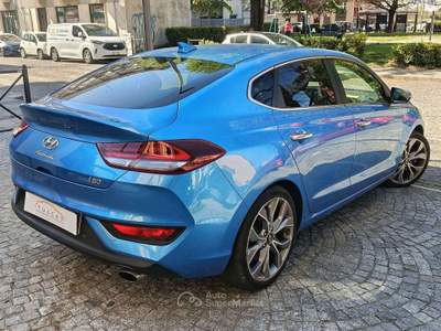 Hyundai i30 Fastback 1.4 T-GDI Blu/Azzurro usata Novara