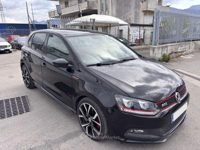 Volkswagen Polo CAMBIO AUTOMATICO Nero usata Santa Maria la Carità