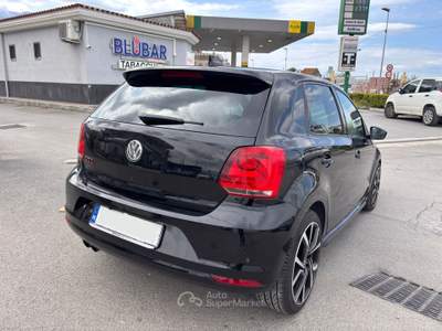 Volkswagen Polo CAMBIO AUTOMATICO Nero usata Santa Maria la Carità
