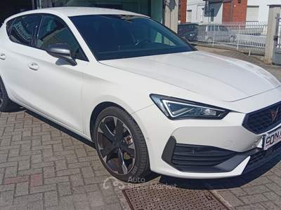Cupra Leon PACK PERFORMANCE Bianco usata Carignano