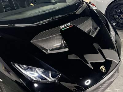 Lamborghini Huracán STO Full carbon spec/lift usata Curti