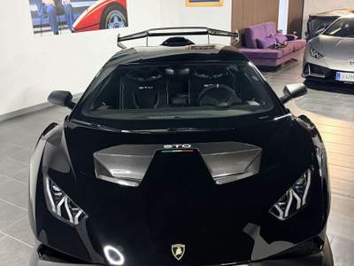 Lamborghini Huracán STO Full carbon spec/lift usata Curti
