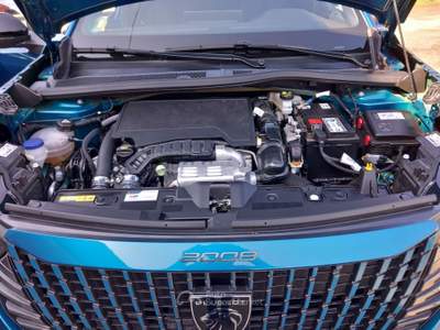 Peugeot 2008 PEUGEOT 2008 PURE TECH 100CV ALLURE Blu/Azzurro usata Volpiano