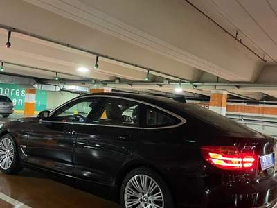 BMW Serie 3 Gran Turismo 320d gt granturismo lucury Nero usata Milano
