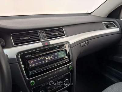 Skoda Superb 2.0 TDI CR 170CV DSG Wagon Ambition Nero usata Roncadelle