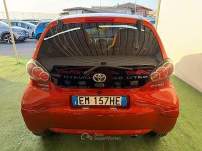 Toyota Aygo 1.0 BENZINA 70CV (5 PORTE) Arancione usata Giugliano