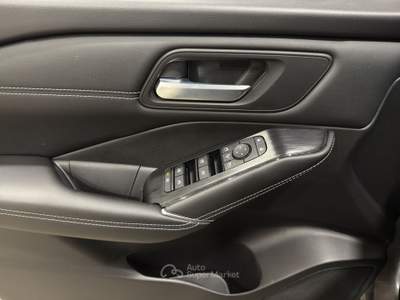 Nissan Qashqai  1.3 mhev n-connecta 2wd 140cv Grigio usata Firenze