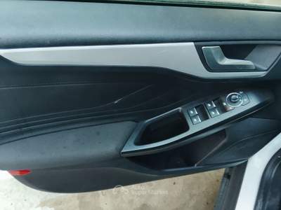 Ford Focus FORD FOCUS 1.5 DIESEL AUTOMATICA Bianco usata Anagni