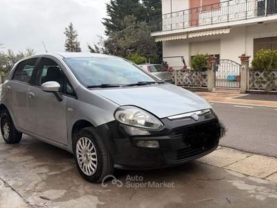 Fiat Punto Evo grande punto evo  Grigio usata Pescara