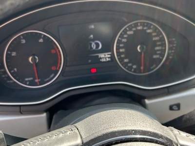 Audi A4 AUDI A4 AVANT S-LINE S-TRONIC 190 CV Grigio usata Beregazzo con Figliaro